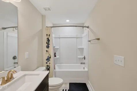 1752 Alpine Summer Lane Apex NC 27502