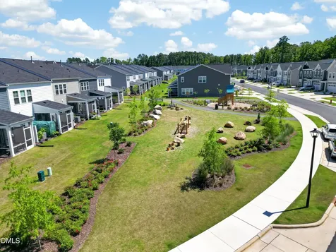1752 Alpine Summer Lane Apex NC 27502