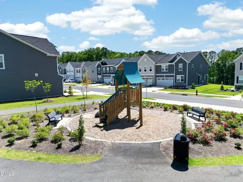 1752 Alpine Summer Lane Apex NC 27502