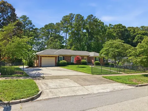 5001 Quail Hollow Drive Raleigh NC 27609