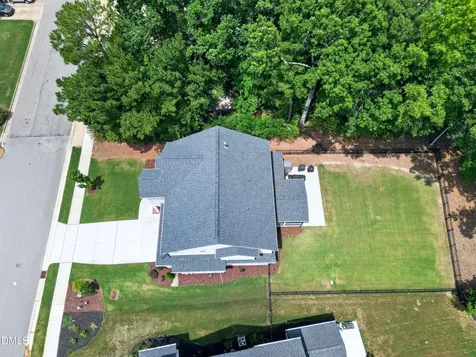 2209 Terri Creek Drive Fuquay Varina NC 27526