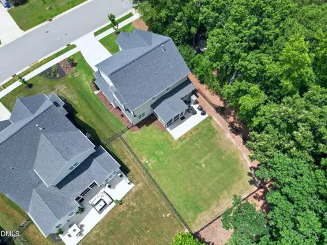 2209 Terri Creek Drive Fuquay Varina NC 27526