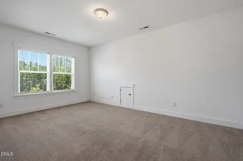 100 Oaks End Drive Holly Springs NC 27540