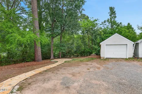 1507 Robinhood Road Durham NC 27701