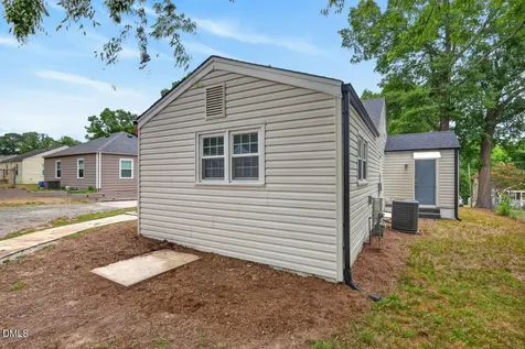 1507 Robinhood Road Durham NC 27701