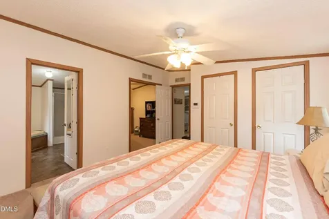 75 Baucom Lane Fuquay Varina NC 27526