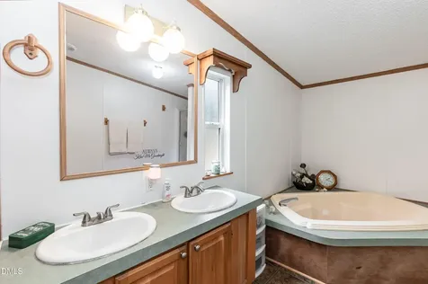 75 Baucom Lane Fuquay Varina NC 27526