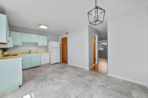 1002 Willow Drive Chapel Hill NC 27514