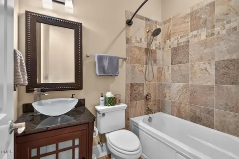 41 Fairstone Court Durham NC 27713