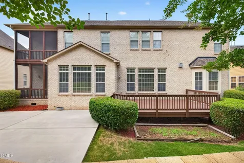 1049 Kennicott Avenue Cary NC 27513