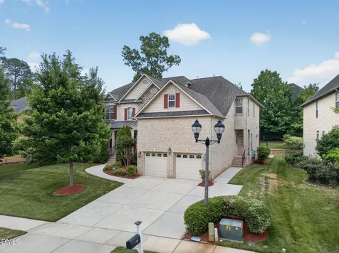 1049 Kennicott Avenue Cary NC 27513