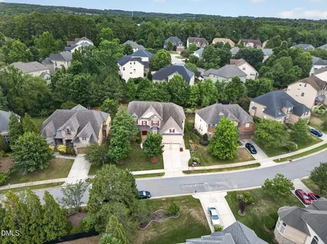 1049 Kennicott Avenue Cary NC 27513