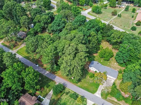 1813 Pinedale Drive Raleigh NC 27603