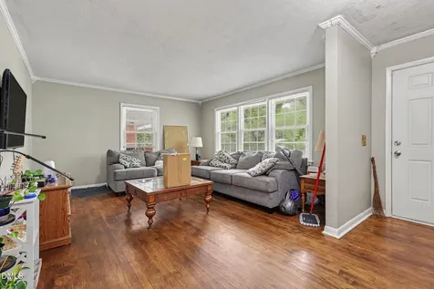 1809 Pinedale Drive Raleigh NC 27603