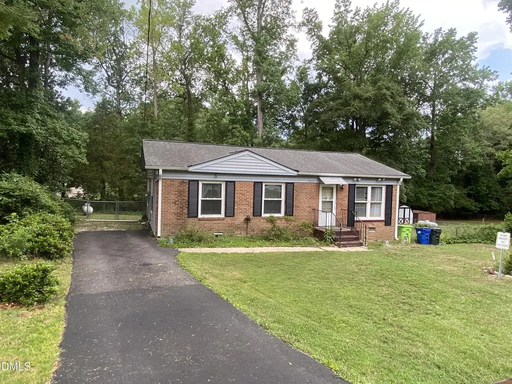 7229 Bentley Circle Raleigh NC 27616