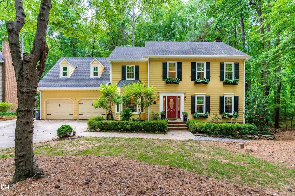 5425 N Hawthorne Way Raleigh NC 27613