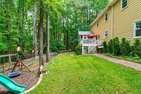 5425 N Hawthorne Way Raleigh NC 27613