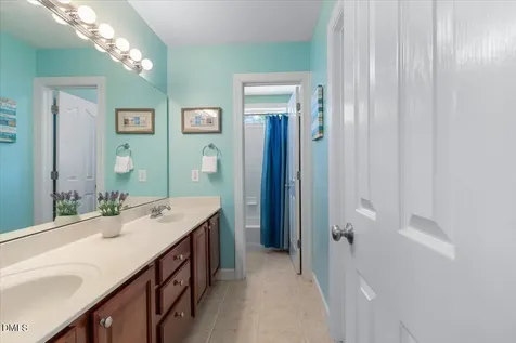 5404 Dutch Elm Drive Apex NC 27539