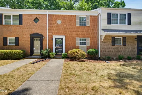 6413 New Market Way Raleigh NC 27615