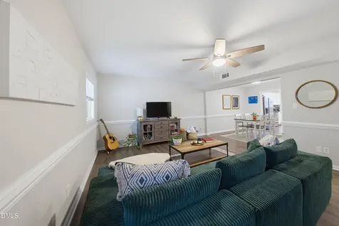 6413 New Market Way Raleigh NC 27615