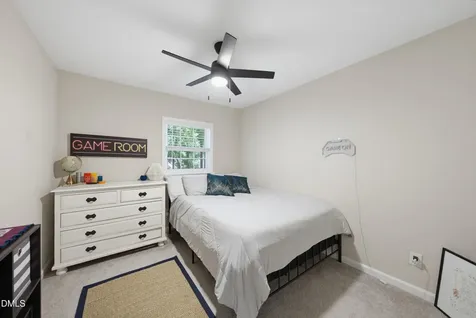 6413 New Market Way Raleigh NC 27615