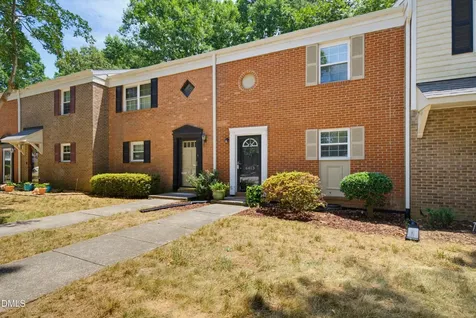 6413 New Market Way Raleigh NC 27615