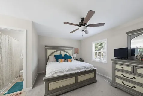 6413 New Market Way Raleigh NC 27615