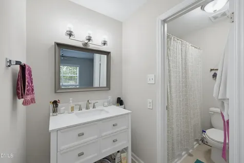 6413 New Market Way Raleigh NC 27615