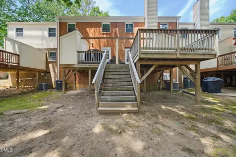 6413 New Market Way Raleigh NC 27615