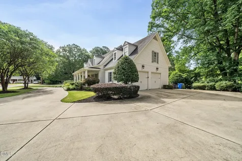 656 Aiken Parkway Fuquay Varina NC 27526