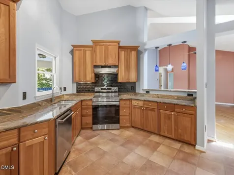 804 Highland Trail Chapel Hill NC 27516