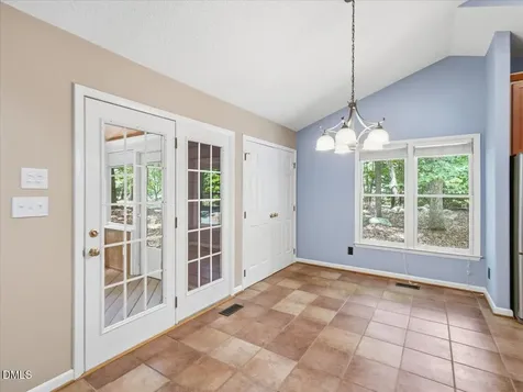 804 Highland Trail Chapel Hill NC 27516