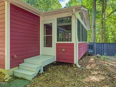 804 Highland Trail Chapel Hill NC 27516