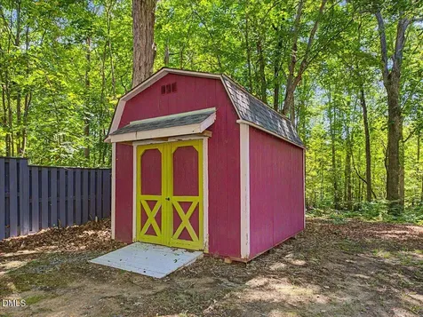 804 Highland Trail Chapel Hill NC 27516