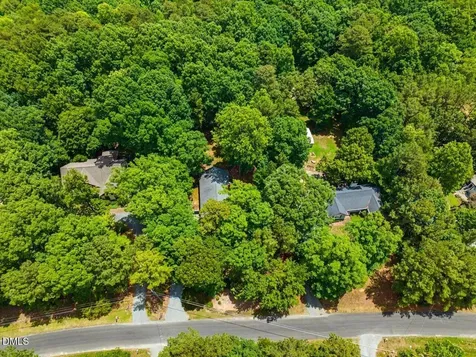 804 Highland Trail Chapel Hill NC 27516