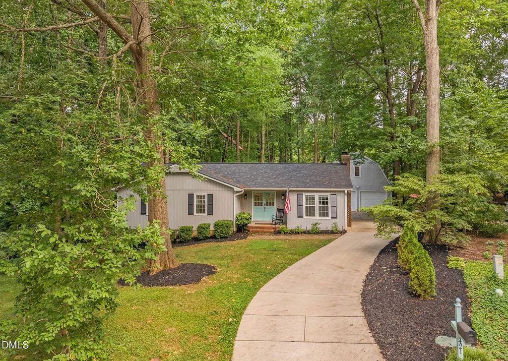 1421 Harris Court Cary NC 27511