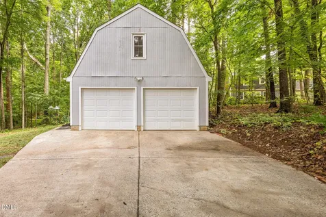 1421 Harris Court Cary NC 27511