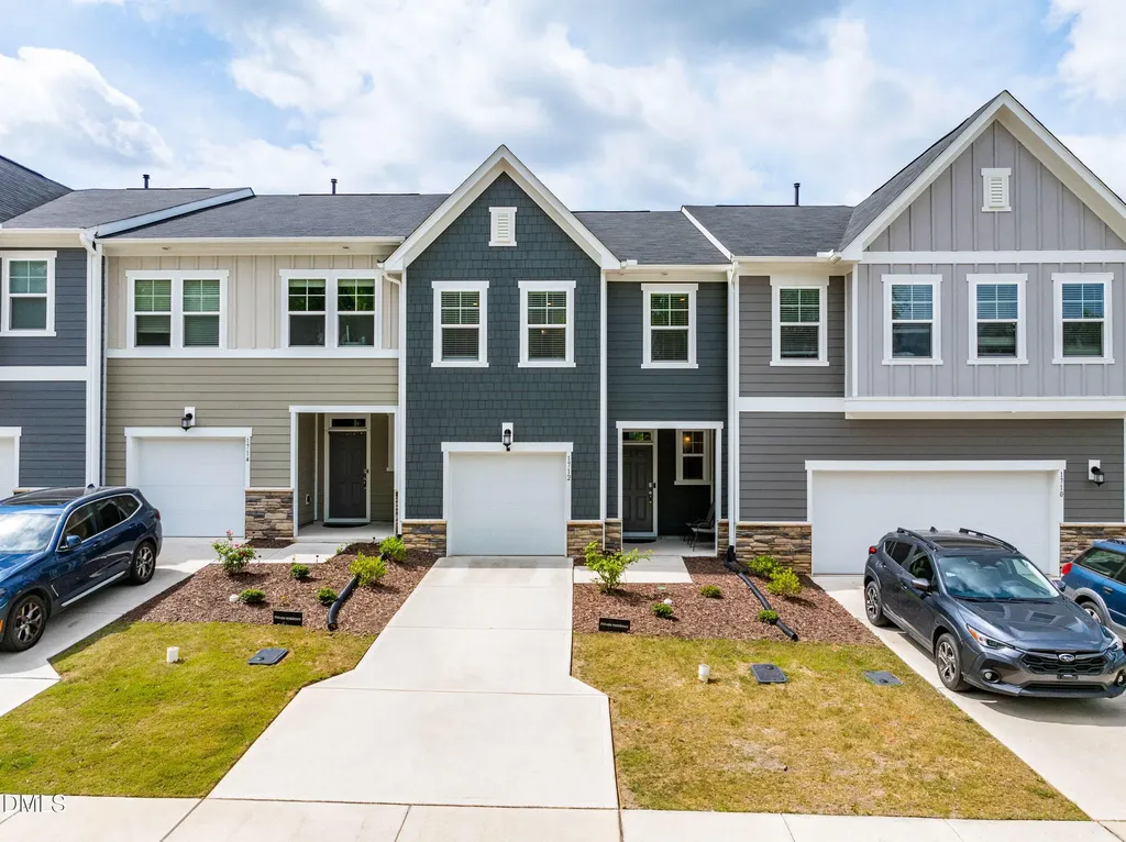 1712 Sweet Gardenia Way Apex NC 27502