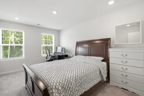 1712 Sweet Gardenia Way Apex NC 27502