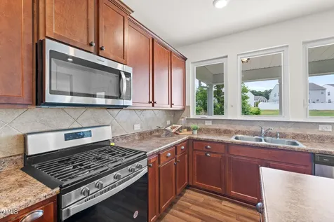 816 Atlantis Street Fuquay Varina NC 27526
