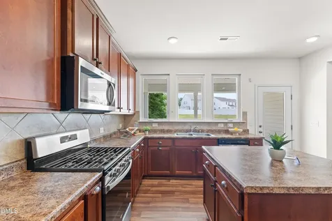 816 Atlantis Street Fuquay Varina NC 27526