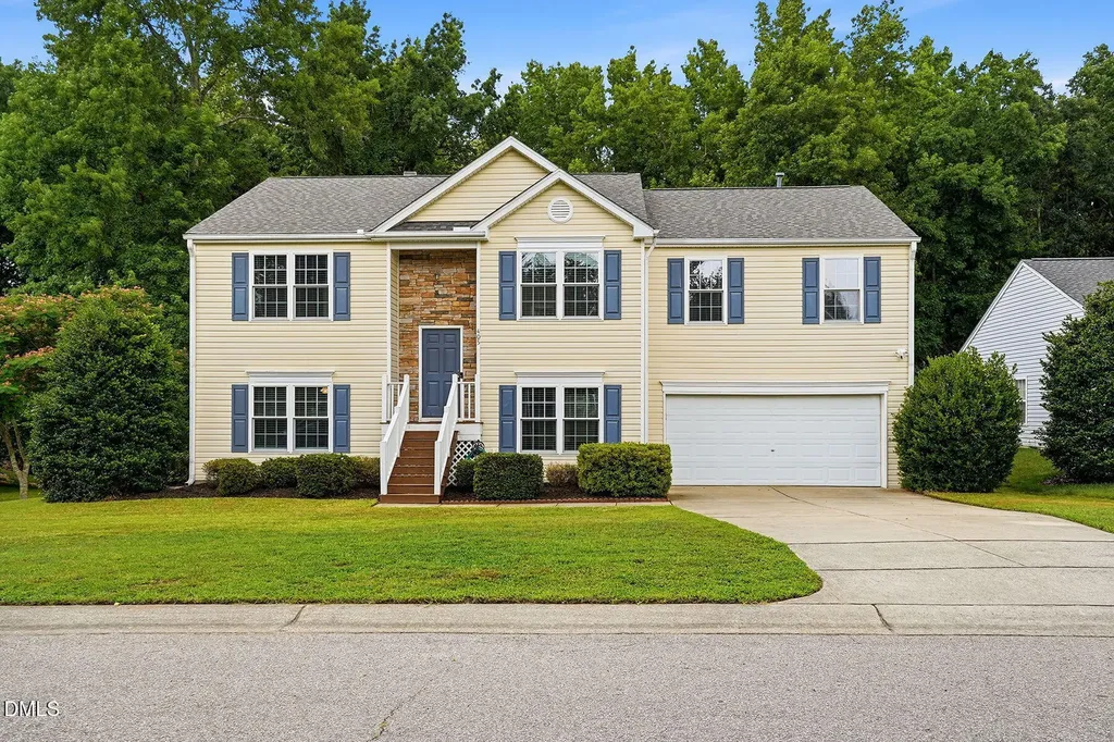 405 Dogwood Creek Place Fuquay Varina NC 27526