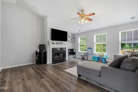 405 Dogwood Creek Place Fuquay Varina NC 27526
