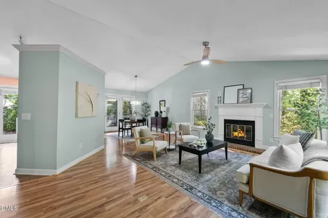 5 Briarfield Court Durham NC 27713