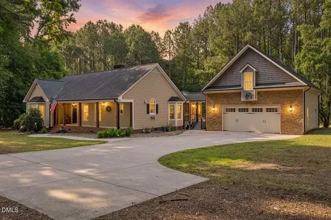 160 Baron Circle Youngsville NC 27596