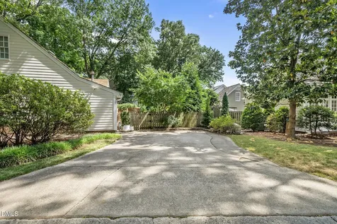 2217 Middlefield Court Raleigh NC 27615
