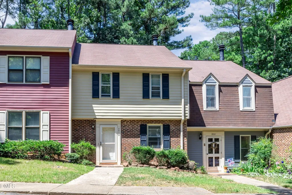 5519 Hamstead Crossing Raleigh NC 27612