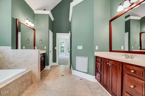 1006 Chatham Court Youngsville NC 27596