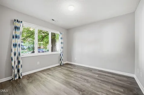 4217 Pin Oak Drive Durham NC 27707