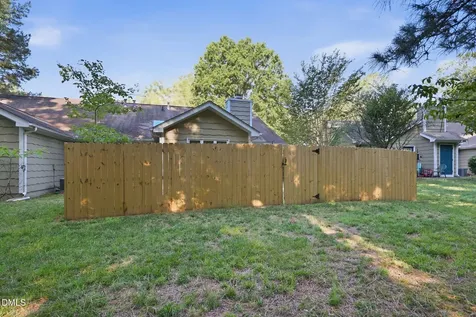 4217 Pin Oak Drive Durham NC 27707